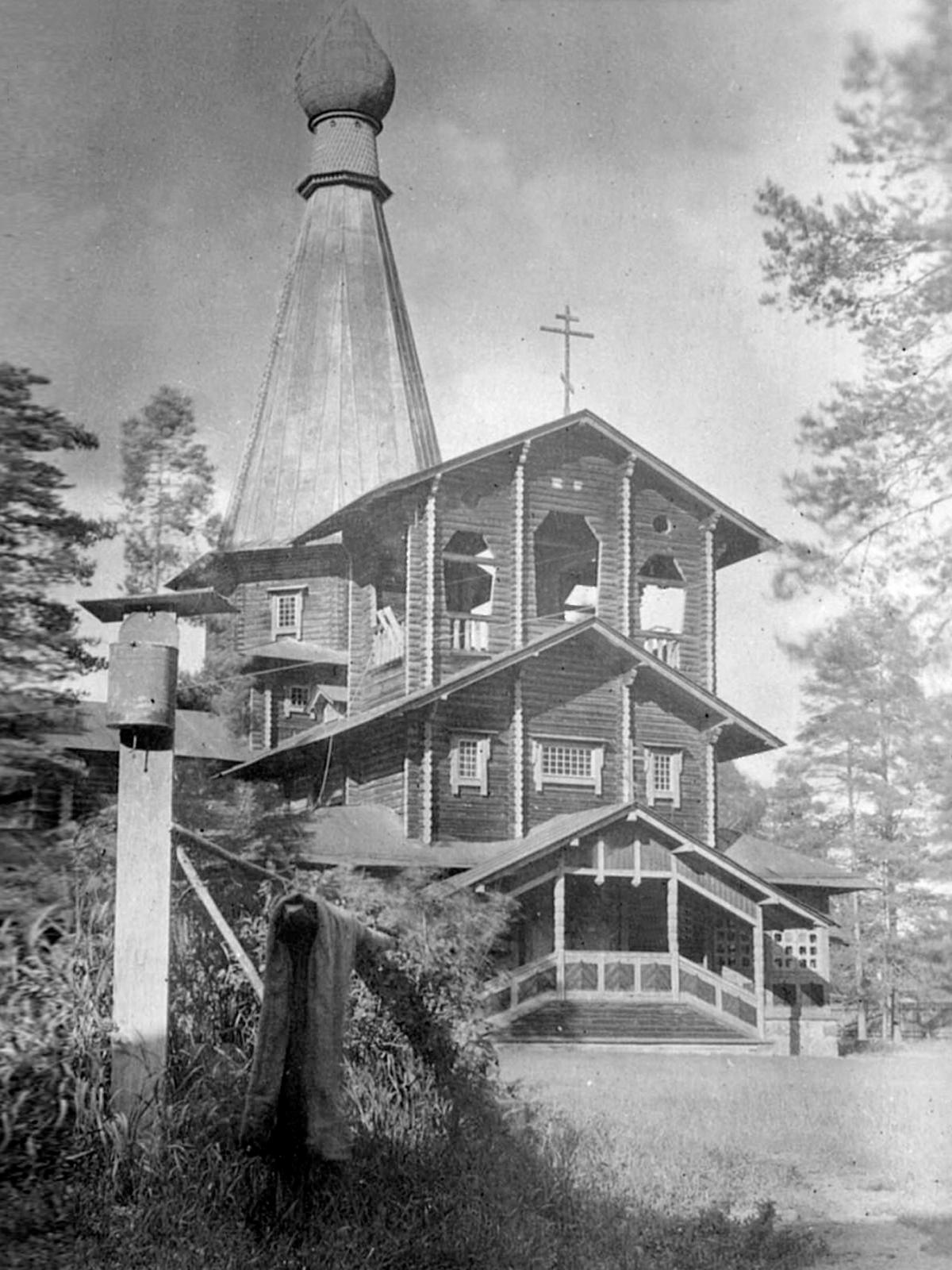 1936 год. Осиротевший храм, колокола сброшены